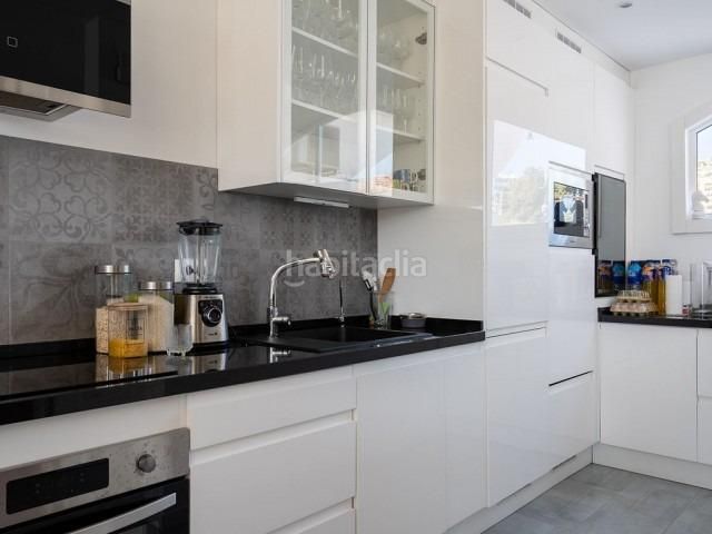 Foto d8cb27cc-ccfa-43e9-b812-3cb0bfe9fa6b. Casa adossada a Calahonda Mijas