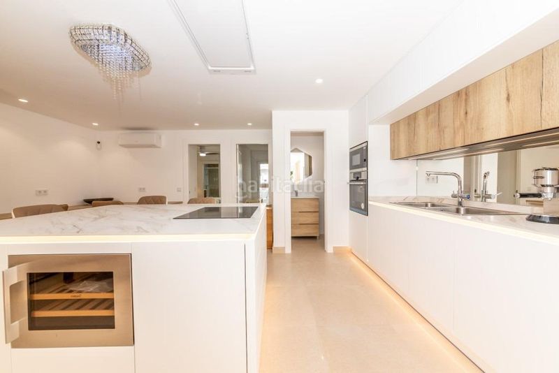 Foto 16adad90-7d75-4ddd-98d5-99ee56dc7536. Casa adossada a Los Naranjos Marbella