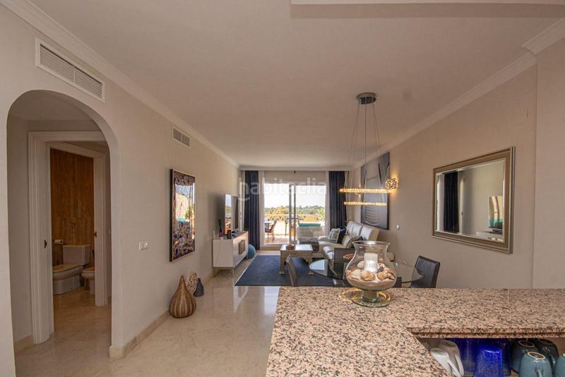 Foto 49fe2fcf-b328-436b-90da-9e8cabe5f52f. Apartament amb aparcament piscina a Elviria Marbella