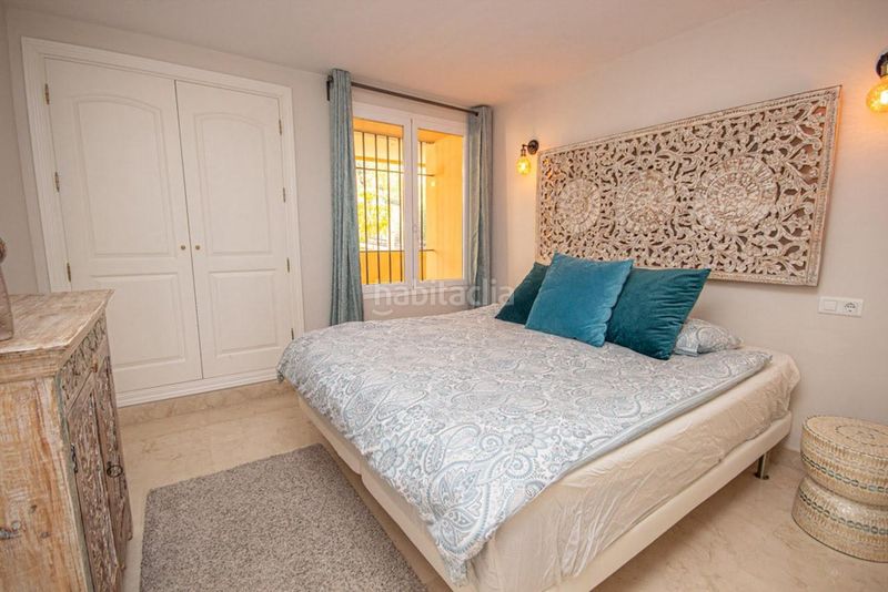 Foto be09a675-aaec-4c8e-8586-cb15d062533a. Apartament amb aparcament piscina a Elviria Marbella