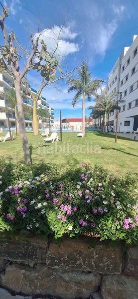 Foto 8d9ad367-4145-4f76-b7e3-e7c9f519f346. Apartament amb aparcament piscina a Las Flores Mijas