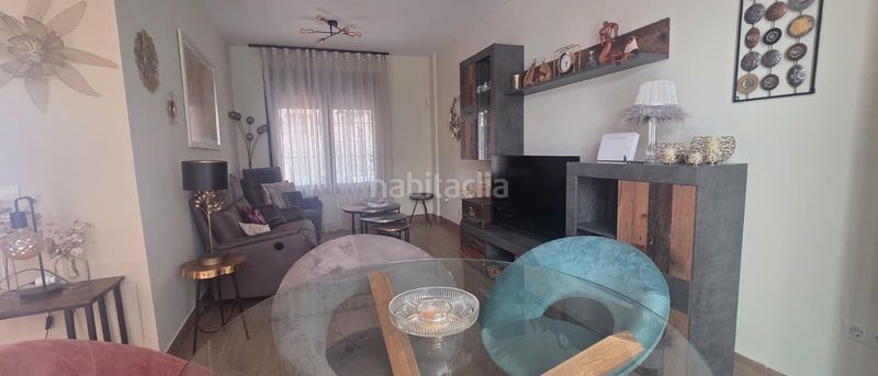 Foto b0efe45e-e4de-4211-8590-10da16c654d5. Casa adossada amb aparcament piscina a Torreblanca del Sol Fuengirola