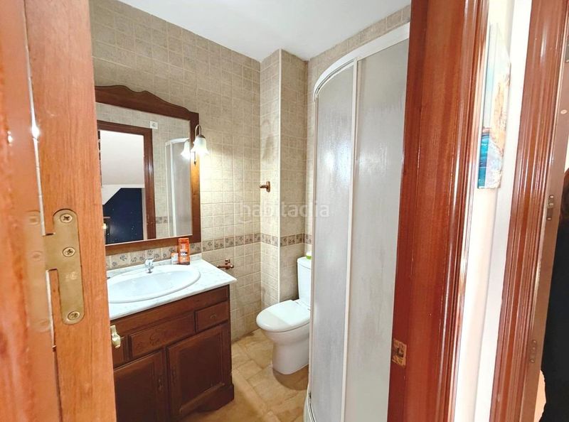 Foto fa47e01b-4765-446e-b420-17685b561c4a. Casa adossada amb aparcament a Centro Benalmádena