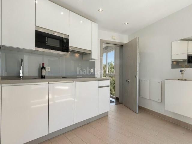 Foto f38e90f0-6b8e-4a60-be27-d7c8a878a2c5. Apartament amb aparcament a Puerto Marina Benalmádena