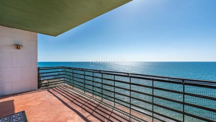 Foto c70a6027-b8ee-4cbf-b1c3-11992c338702. Apartament a Playa Bajadilla - Puertos Marbella