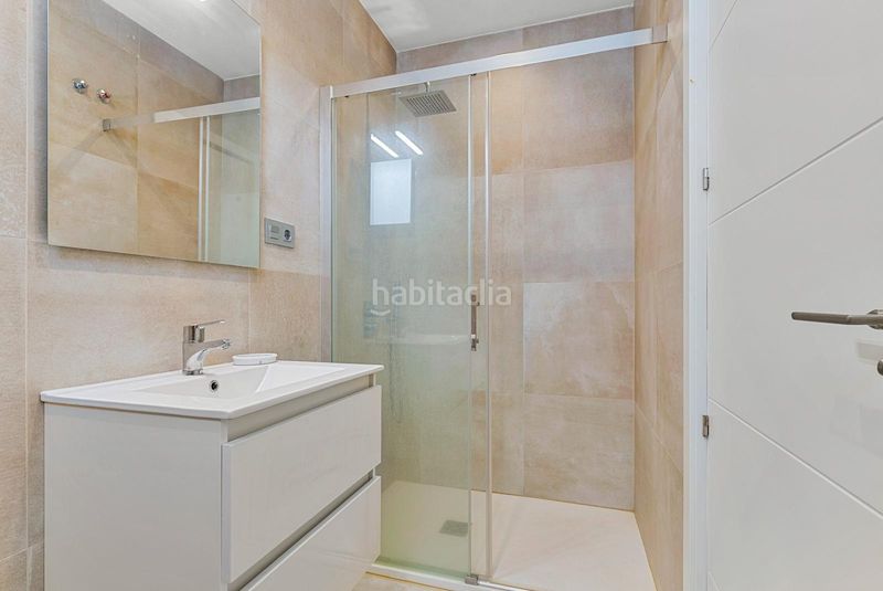 Foto 689510d3-2d6e-40c1-ae8e-ed42ba08a6fa. Casa adossada amb aparcament piscina a Torreblanca del Sol Fuengirola