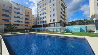 Planta baixa a Maria victoria atencia. Bajo con jardines privados a la venta en zona teatinos  málaga
