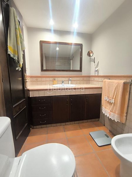 Foto b928fcbd-6c1a-4e91-9ee3-d5c3be556d71. Apartament amb aparcament a Centro ciudad Fuengirola