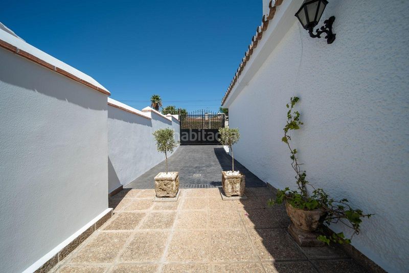 Foto b4d6c232-ef53-4dd8-bfff-011f073d80d8. Xalet amb calefacció aparcament piscina a Castillo Sohail - Myramar Fuengirola