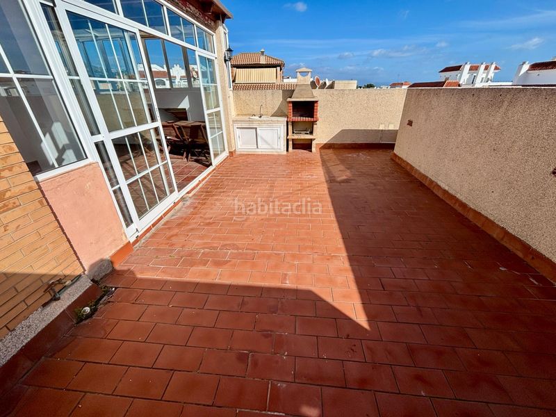 Foto bae73b99-9aaf-4679-8668-1e6475628d80. Àtic amb aparcament piscina a El Pinillo Torremolinos