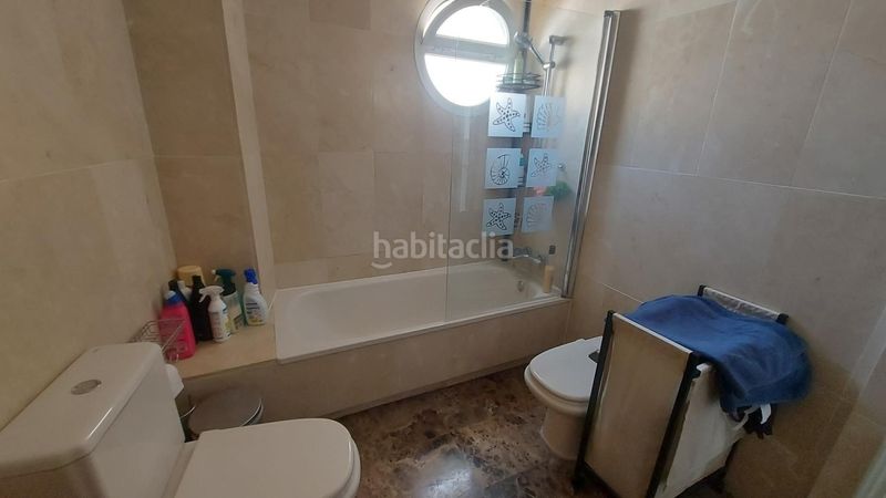 Foto 11118f6b-7be5-41d3-b75a-e8bcb58738a0. Apartament amb aparcament piscina a Zona Centro Comercial Torrequebrada Benalmádena