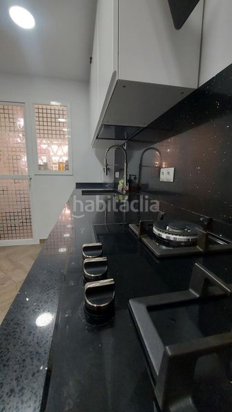 Foto 2bc6fb44-9ddb-4af0-8f68-9d65ed847203. Apartament amb aparcament piscina a Zona Centro Comercial Torrequebrada Benalmádena
