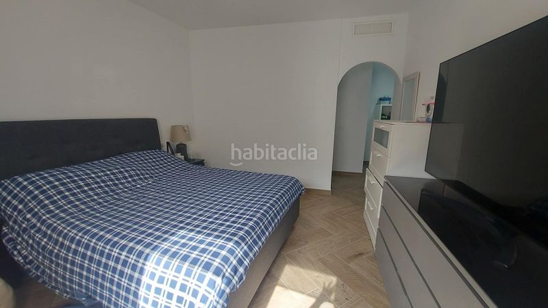 Foto 4ce3e48c-4cf0-43e6-a251-575fe87c3fe3. Apartament amb aparcament piscina a Zona Centro Comercial Torrequebrada Benalmádena