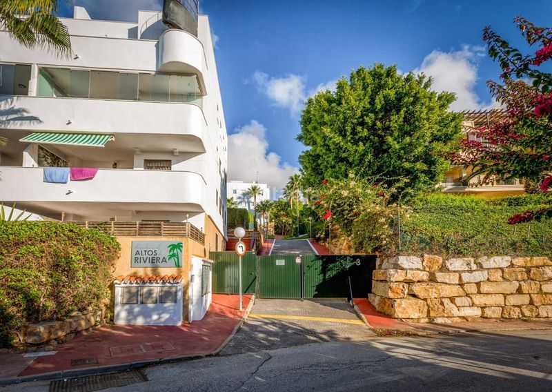 Foto cb599fd9-a8ef-4218-bc2d-ca7fe3717d36. Pis amb aparcament piscina a Riviera del Sol Mijas