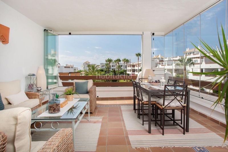 Foto 157d57db-c191-48b2-be68-d05ed332c83c. Apartament amb aparcament piscina a El Velerín Estepona