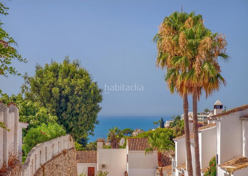 Foto 567c6530-7498-4a76-b1bb-563f4fa82a74. Xalet amb aparcament piscina a Torremuelle Benalmádena