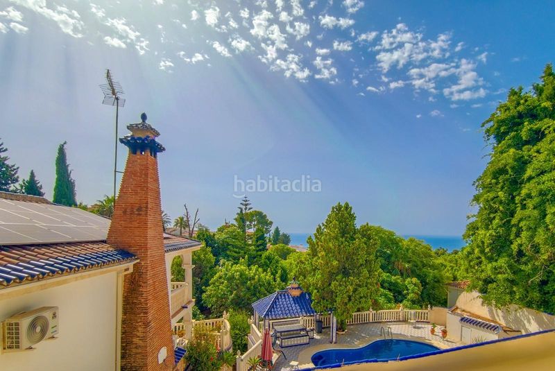 Foto b3fe2e78-f61e-4bf3-a05c-5b2519a5363c. Xalet amb aparcament piscina a Torremuelle Benalmádena
