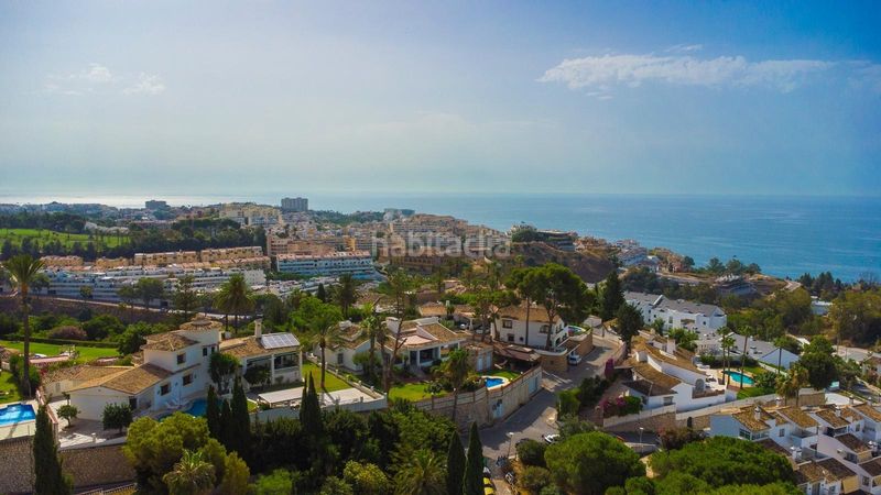 Foto ef4653c9-4995-4b06-b58d-c645658ec97c. Xalet amb aparcament piscina a Torremuelle Benalmádena