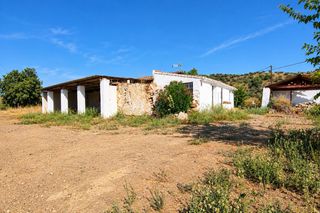 Mas à Partida coin. Exclusiva finca rústica de 7.500 m2 con 292 m2 construidos, priv