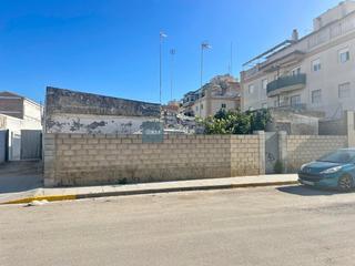 Casa en V Centenario-Piletas-Capuchinos. Contruye la casa de tus sueños junto a la playa de las piletas
