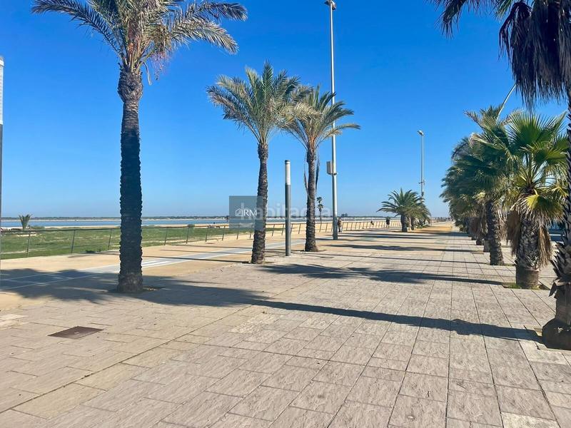 Foto d3b1049b-5ef3-46a4-ac7b-a0fcec02e320. Casa con parcheggio in V Centenario-Piletas-Capuchinos Sanlúcar de Barrameda