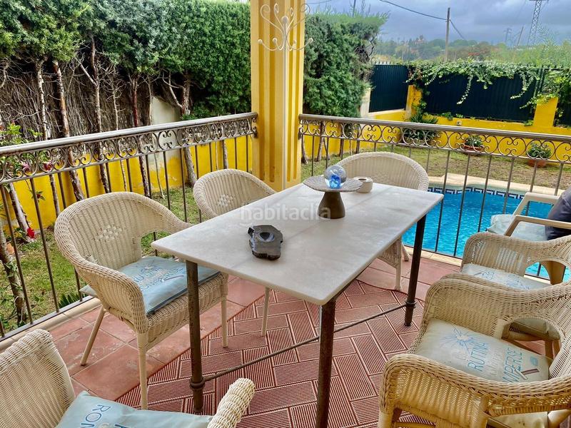 Foto 0a5da10e-2f7c-4fd4-af2f-29c3f47f421b. Casa bifamiliare con parcheggio piscina in V Centenario-Piletas-Capuchinos Sanlúcar de Barrameda