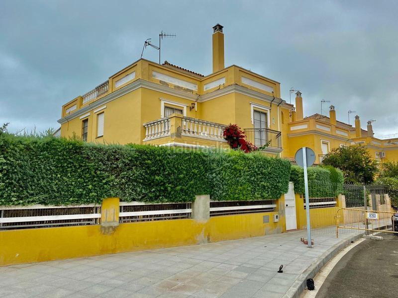 Foto 82775ce2-a7f3-46c9-9f39-0a4afae7af66. Casa bifamiliare con parcheggio piscina in V Centenario-Piletas-Capuchinos Sanlúcar de Barrameda