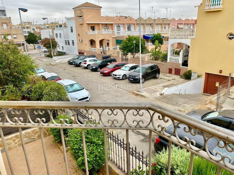 Foto 952d38ee-6cac-436a-a84b-d433c549c142. Casa bifamiliare con parcheggio piscina in V Centenario-Piletas-Capuchinos Sanlúcar de Barrameda