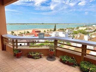 Pis  Calle miguel perez leal. Vivienda exclusiva con vistas al mar