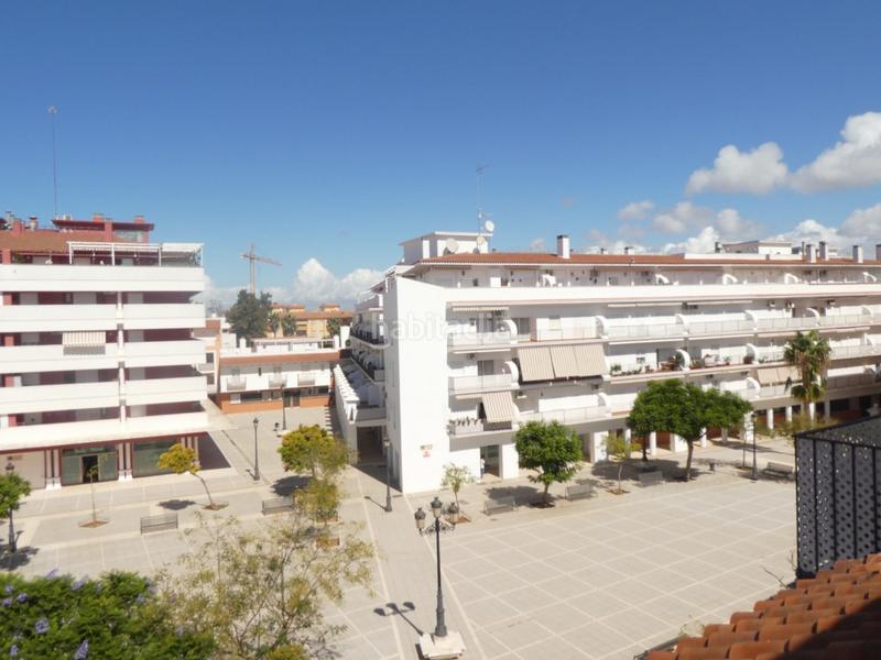 Foto 62a7d2a2-7ed6-4f4e-9303-acd13e05b81d. Casa adossada amb aparcament a Centro-Calzada-Cabo Noval Sanlúcar de Barrameda