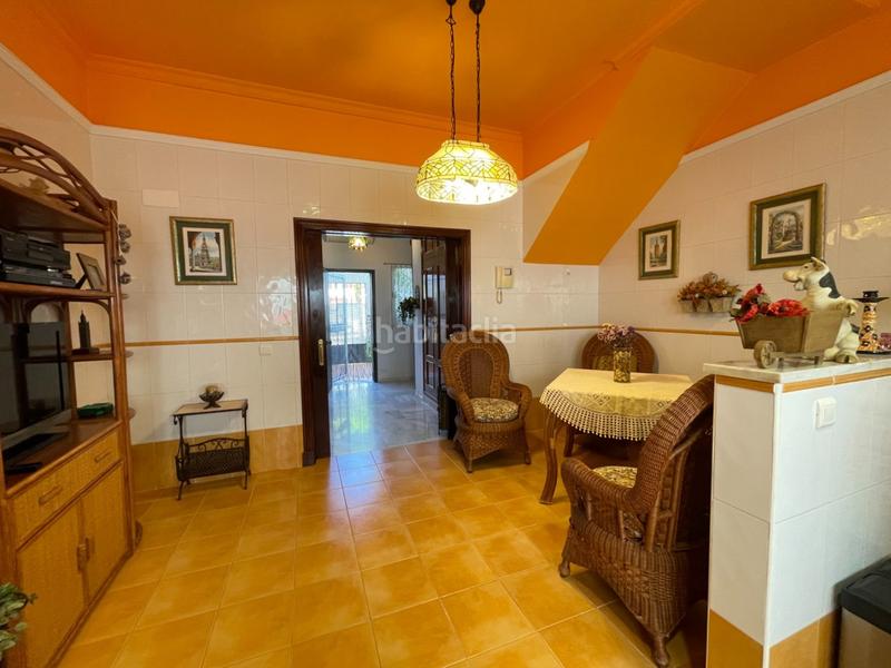Foto a41271f2-855a-440e-97f0-9a09bb7ebd2c. Casa adossada amb aparcament a Centro-Calzada-Cabo Noval Sanlúcar de Barrameda