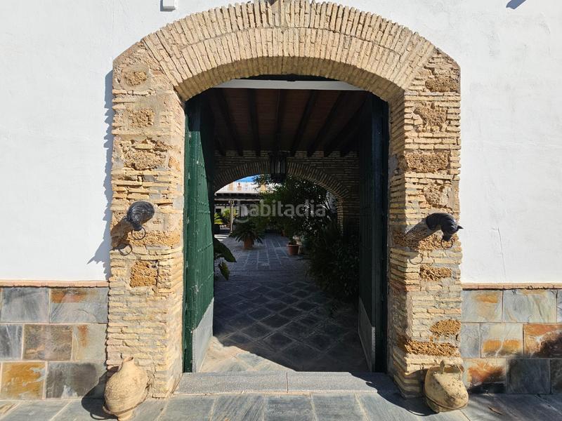 Foto bd8d6635-064d-4cf5-87e5-a1689a177558. Casale con parcheggio in Ctra Jerez-Ctra del Puerto Sanlúcar de Barrameda