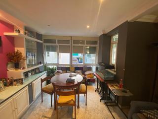 Appartement à Centro-Calzada-Cabo Noval. Amplia vivienda cerca de la playa y   la estación de autobuses!!