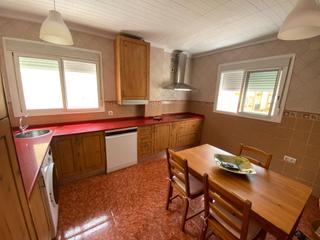 Appartamento in Centro-Calzada-Cabo Noval. Amplio piso en cabo noval!!!