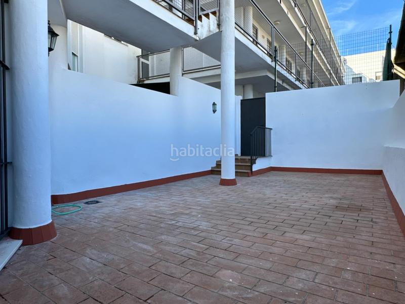 Foto de9f4f06-cfe1-42d2-8bf0-4b1749b23853. Piso  con gran patio en el barrio alto en V Centenario-Piletas-Capuchinos Sanlúcar de Barrameda