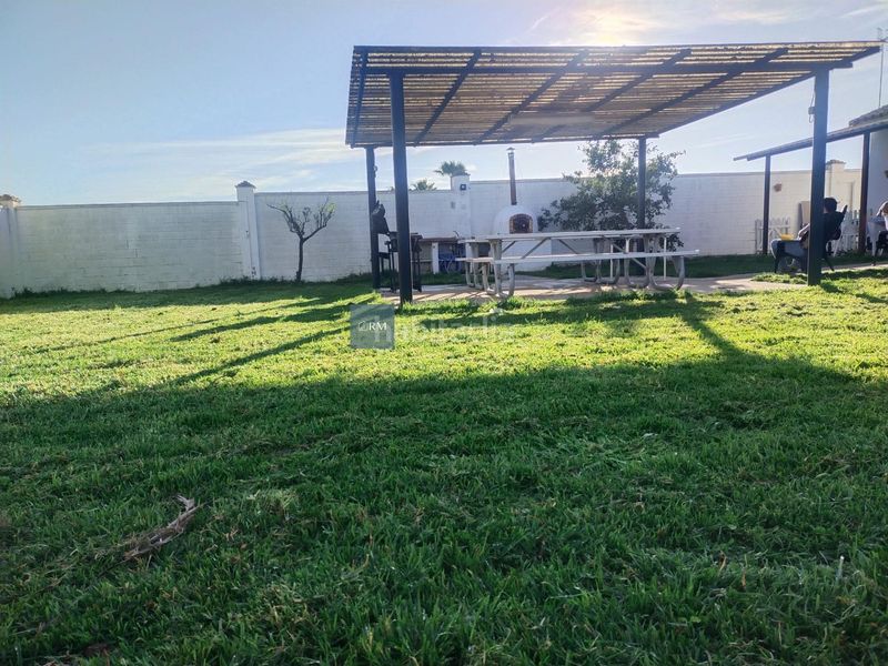 Foto bd030c6f-91c9-4c11-8ecb-d8ecb4c69a80. Casa amb aparcament a La Jara Sanlúcar de Barrameda