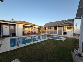 Bauernhof in Chipiona Norte. Venta de parcela rústica con piscina y bonita casa de campo!!!