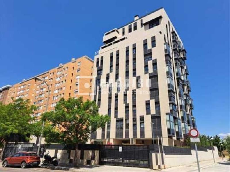 Foto 6350bf14-4a80-4841-88ff-efc6fe0a7e89. Duplex avec chauffage piscine dans Costillares Madrid