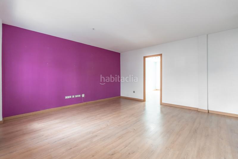 Foto 67bf5d83-5c28-4bcf-9f0f-e430b95a992b. Piso en Villaverde Alto Madrid