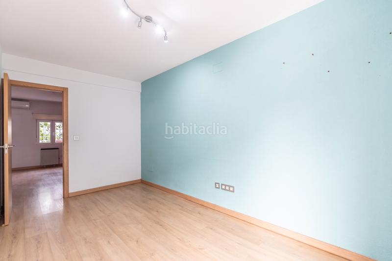 Foto ea5df954-5d1a-4acc-b689-0375c55ea9ef. Piso en Villaverde Alto Madrid