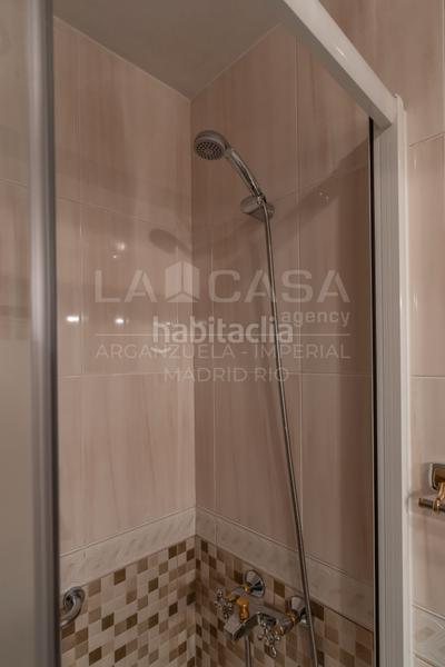 Foto 611d52f1-295b-4168-8bfc-1a9cf7efa7cc. Piso en Imperial Madrid