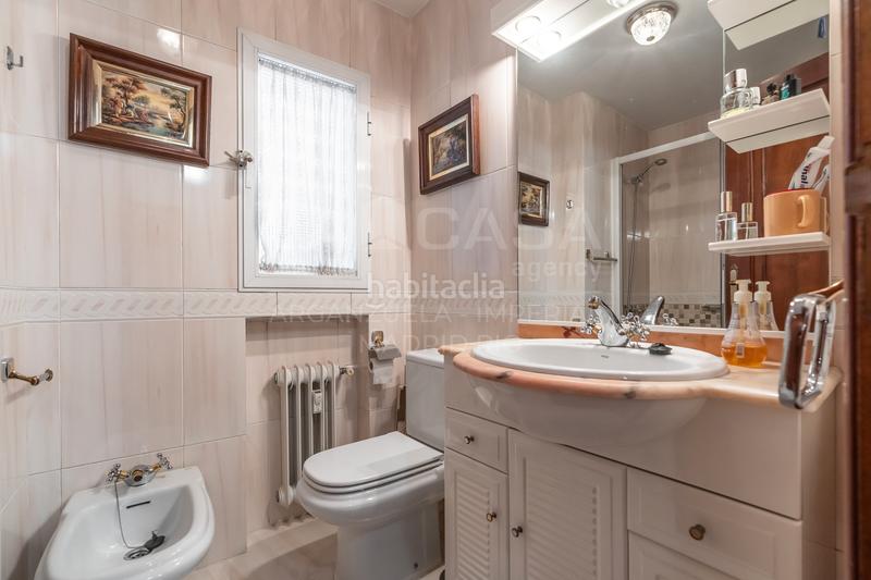 Foto b0299ae6-bcc9-4b5d-aff0-d8dd8432c8b3. Piso en Imperial Madrid