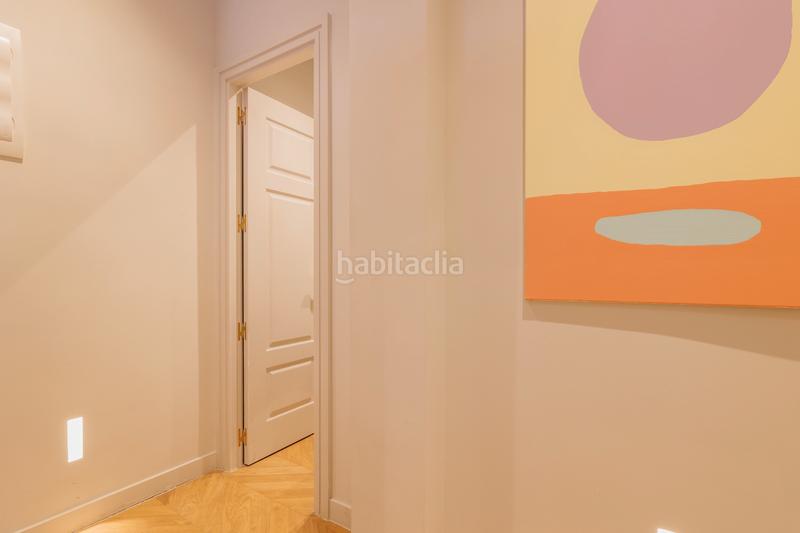 Foto ba00e95d-cc68-47a6-a4f2-42ec112ffba6. Etagenwohnung in Embajadores-Lavapiés Madrid