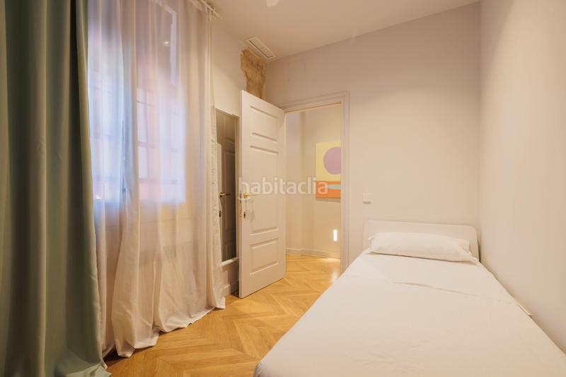 Foto d8e55e42-c432-426e-a1d2-0df7cd814963. Etagenwohnung in Embajadores-Lavapiés Madrid