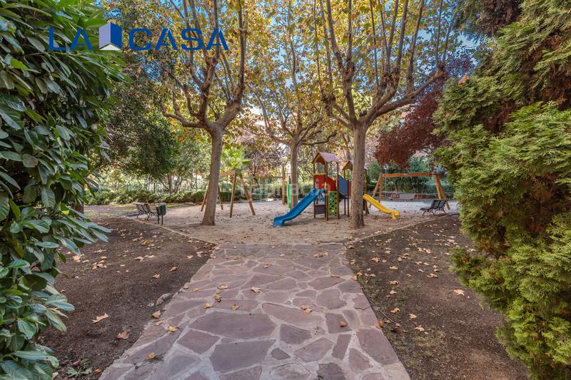 Foto 61717d5e-c6d9-40a8-96c8-c66ce00b709c. Rent flat with heating pool in Palos de Moguer Madrid