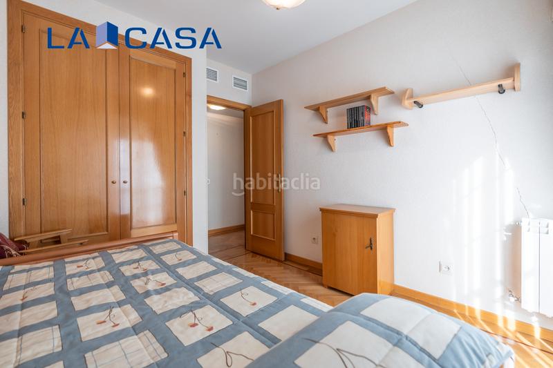 Foto b665b98e-8f7a-4df3-ab99-ed7dd472c6df. Alquiler piso en Palos de Moguer Madrid