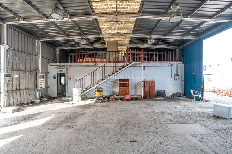 Foto 4ac82ca7-fdf6-42ab-887d-2c51b4fad26b. Terreno residenziale in Villaverde Alto Madrid