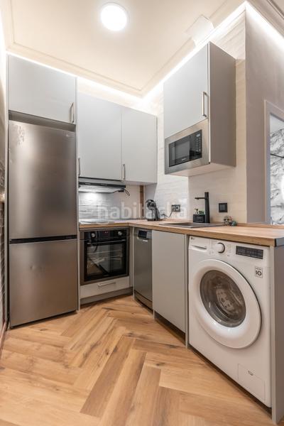 Foto 9101d7fb-ebe6-42df-bf86-d0fe20f71b23. Locale commerciale in Palos de Moguer Madrid