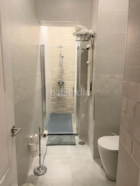 Foto d4df9590-a48f-4e9d-a442-a268d78dab61. Planta baixa a Embajadores-Lavapiés Madrid