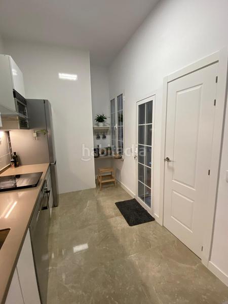 Foto fa1b1726-a416-4800-a2d4-44b900d87854. Planta baja en Embajadores-Lavapiés Madrid